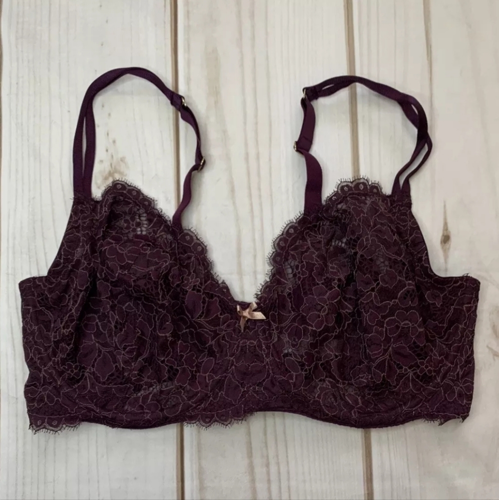 Cacique Bra Size 42DDD Lace Unlined Full Coverage Corset Detail Underwire Purple